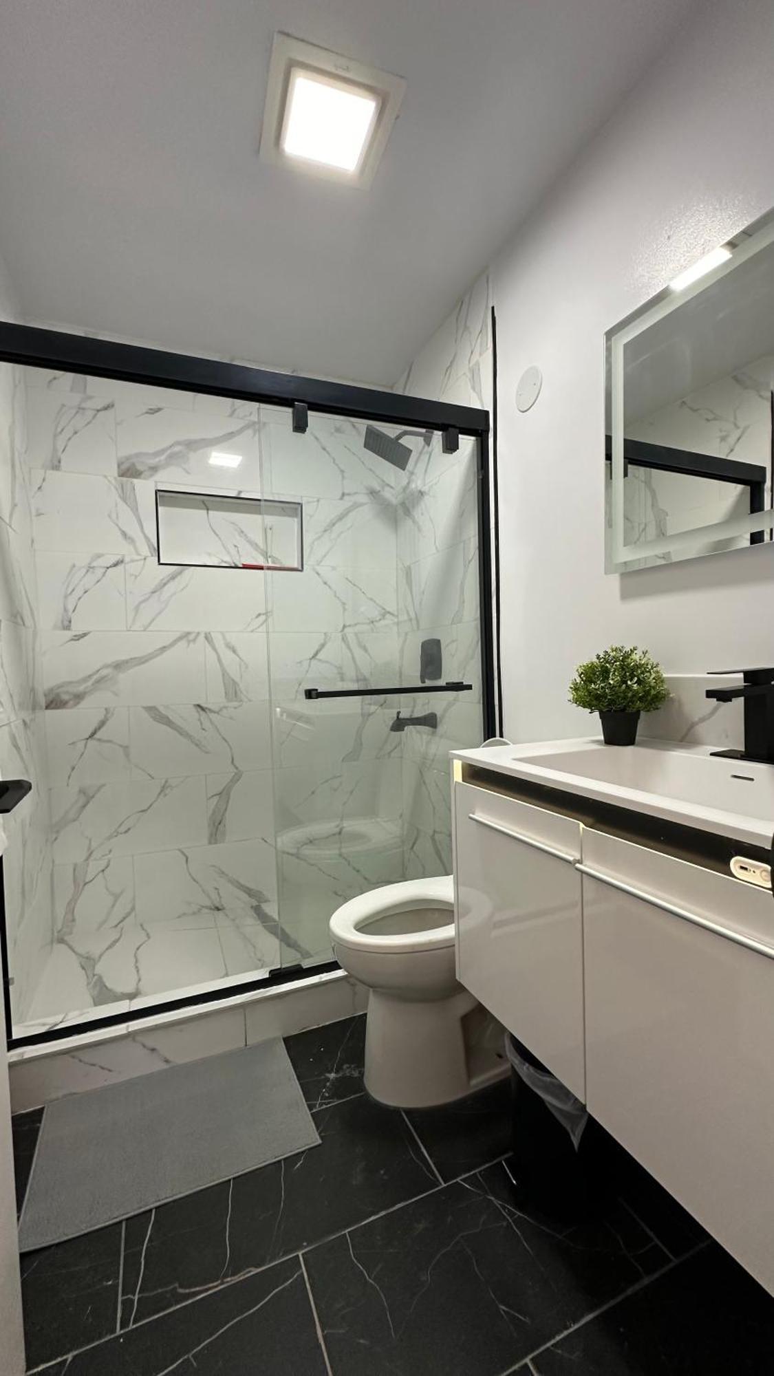 Bed and Breakfast Modern 2Br Stylish & Cozy Unit Лос-Анджелес Екстер'єр фото